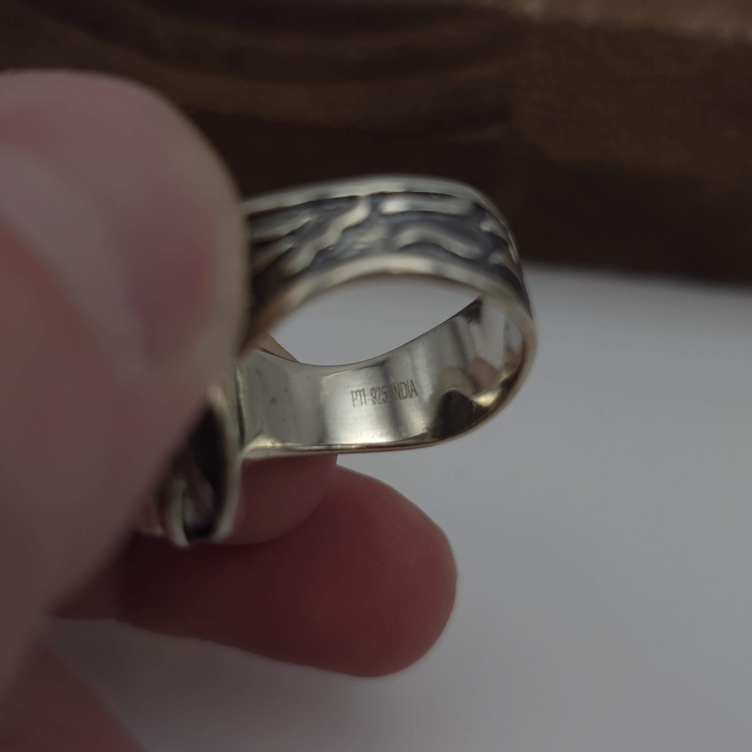 Size 8 Sterling Silver Carved Tiger's Eye Stone Leaf Ring