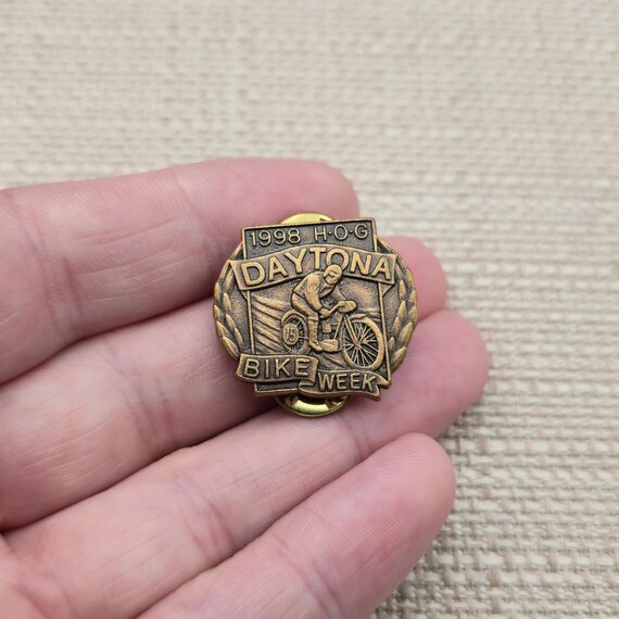 Vintage 1998 HOG Daytona Bike Week Pin - Harley Owners Group Lapel Badge A8094
