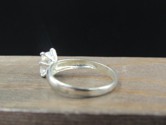 Size 8 Sterling Silver Rectangle Simple Cubic Zir… - image 5