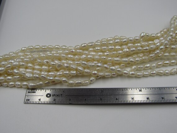 18" Multiple Strings Of Pearls Necklace Vintage C… - image 3