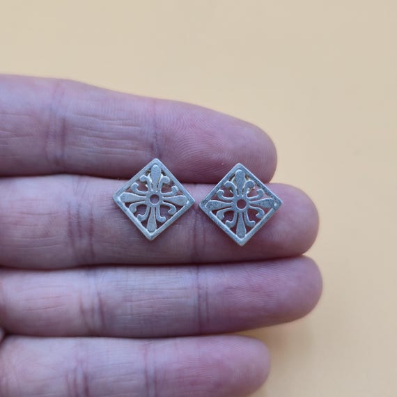 Sterling Silver Unique Pattern Rustic Small Earri… - image 1