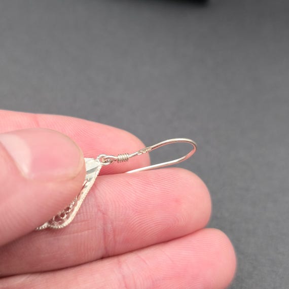 Sterling Silver Diamond Cut Pattern Unique Dangle… - image 4