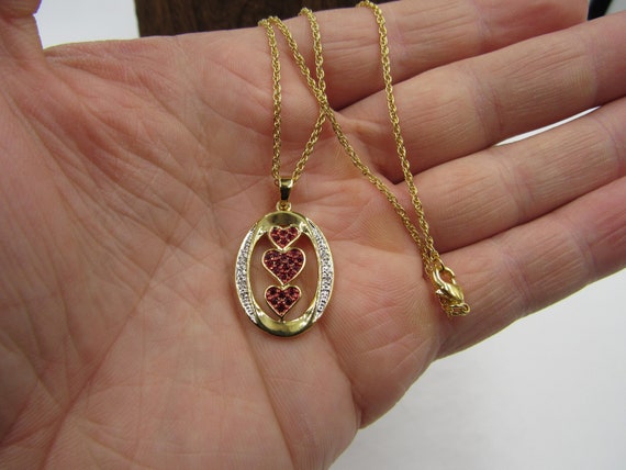 17" Gold Tone Heart Love Necklace Vintage Costume… - image 2