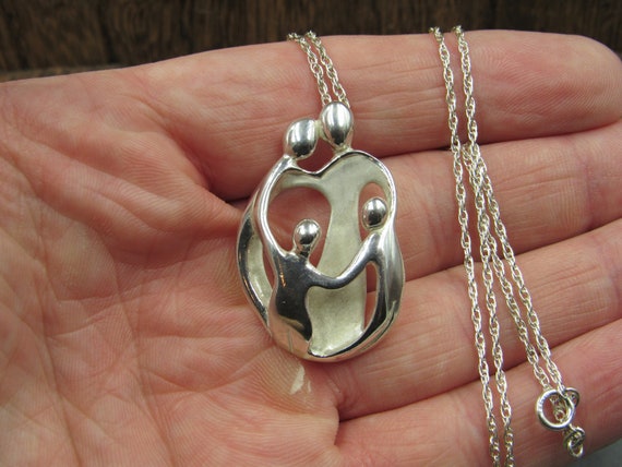 30" Sterling Silver Family Together Pendant Necklace … - Gem