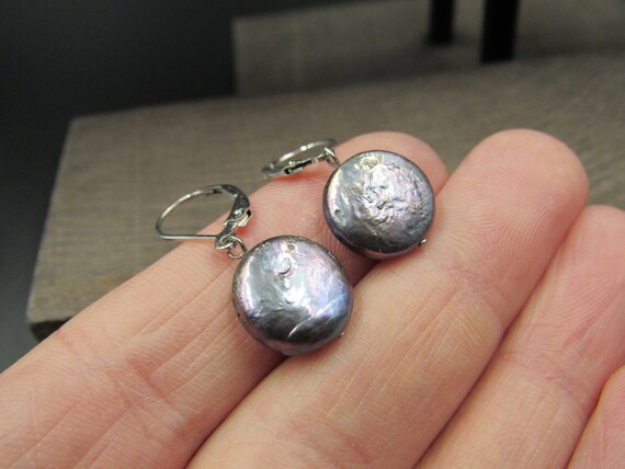 Sterling Silver Dark Circle Shell Drop Earrings V… - image 2