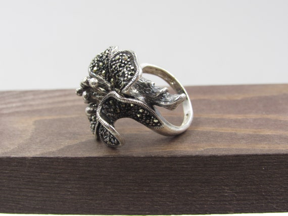 Size 6.25 Sterling Silver Rustic Large Floral Mar… - image 2