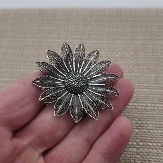Sterling Silver Rustic Large Flower Nature Pin Br… - image 2