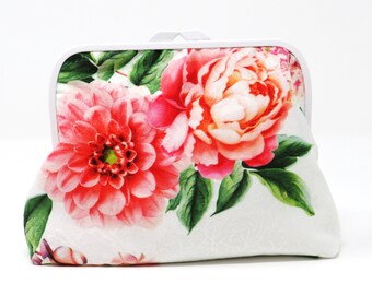 small clutch with white clip closure / cosmetic bag / Gamaguchi / gift