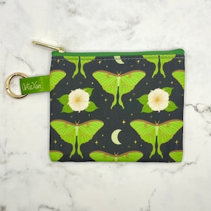 Luna Moth Essentials Tasche