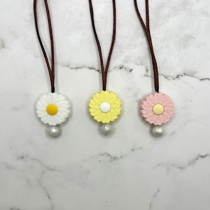 Fidget Jewelry Round Flower Necklace