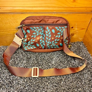 Leafy Waist Bag with Fidget Zipper Pull image 6