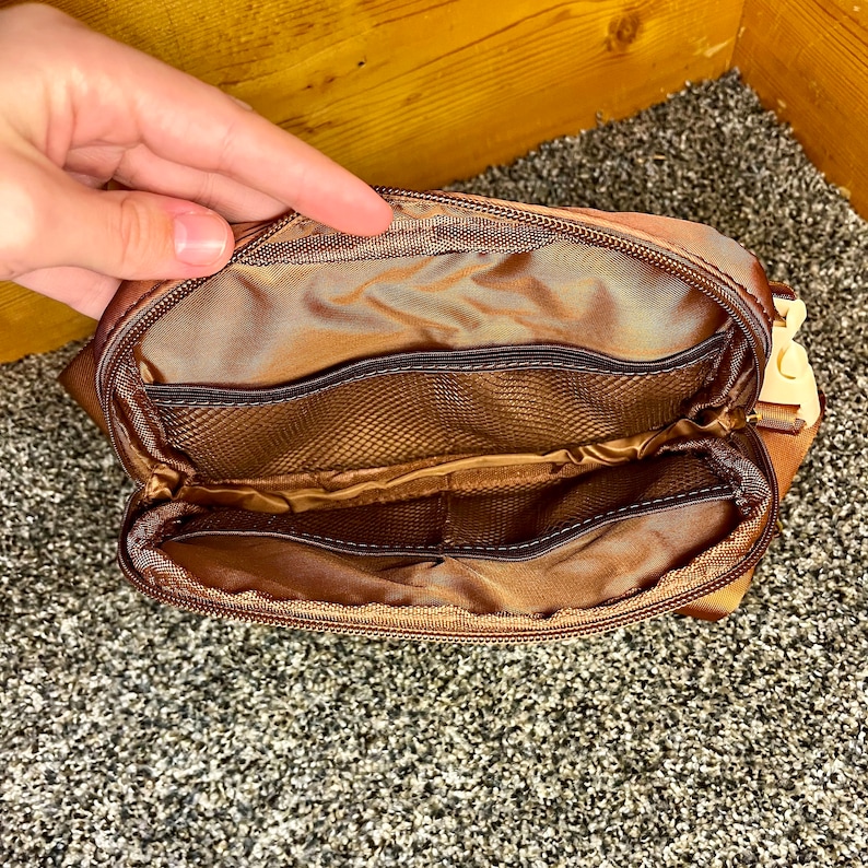 Leafy Waist Bag with Fidget Zipper Pull image 8