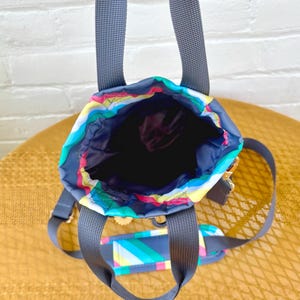 Disability Water Bottle Bag with Fidget Zipper Pull image 7