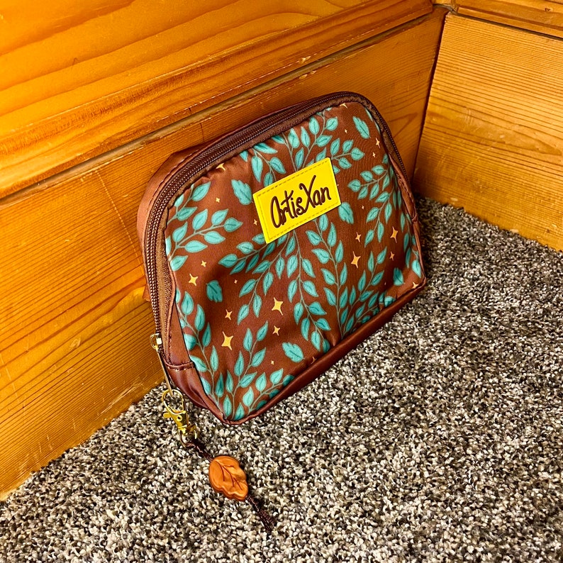 Leafy Waist Bag with Fidget Zipper Pull image 4