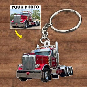 Pritschen-LKW Personalisierte Keychain, Einzigartiges Geschenk für Big Rig Fahrer Trucker Freund, Vater, Ehemann, Auflieger LKW, Big Truck Schlüsselanhänger