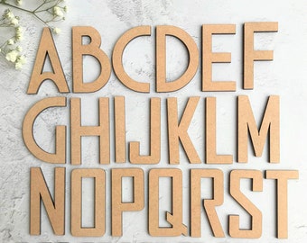 Houten art-decoletters: vintage lettertype, rustiek muurdecor