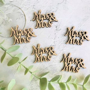Mrs &mrs Holz Rustikaler Hochzeitstisch Konfetti Vintage Scheune Hochzeit Boho Holz Streutisch Dekoration Dekor Gay Hochzeit Standesamt