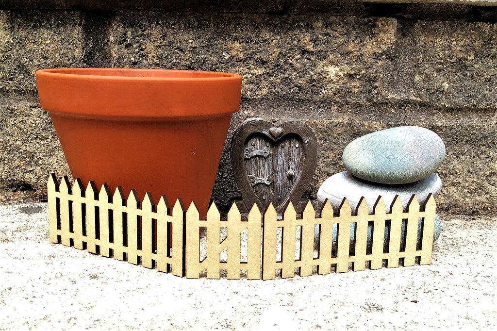 Recinzione Da Giardino In Miniatura In Legno Con Luci LED | Accessorio Natale Per Gnomi E Decorazioni Fai Da Te