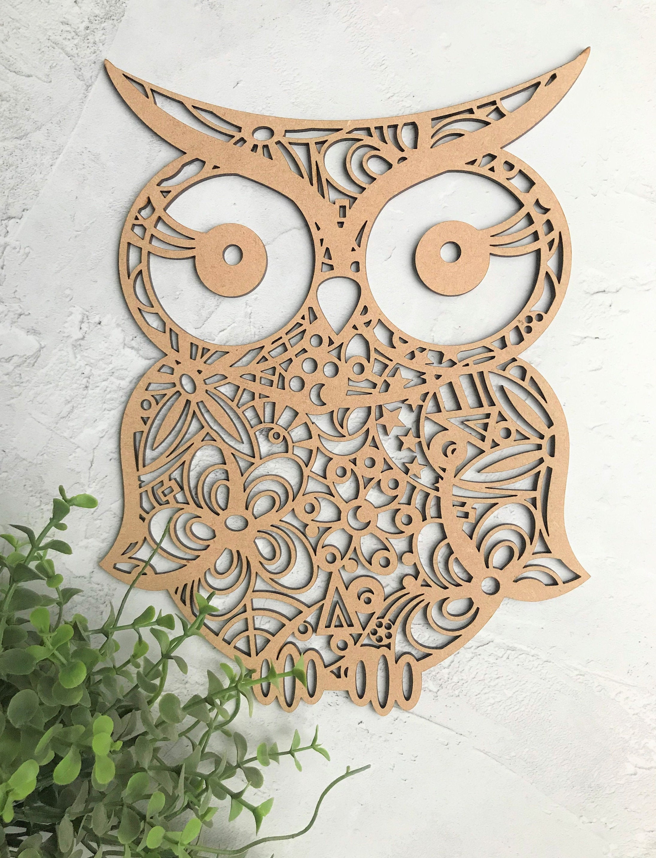 レーザーカットのフクロウのウォールアート：木製保育園装飾プレート