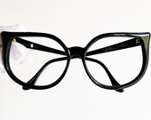 Cateye eyeglasses vintage eyewear rare black catwoman oval curve angular SILVANO NALDONI diva sunglasses Rihanna frame oversize rockabilly