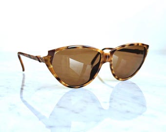Óculos de sol vintage DIOR cateye Christian 2353 armação dourada marrom tartaruga NOS anos 90