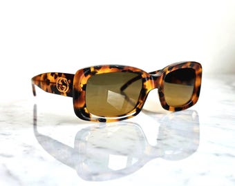 Okulary przeciwsłoneczne GUCCI vintage, kwadratowe, w kolorze złotym, szylkretowo-brązowym, GG2407/S, soczewki zielono-pomarańczowe z lat 90.