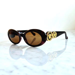 VERSACE Vintage Sunglasses 527 Oval Gold Medusa Ring Gianni 90s