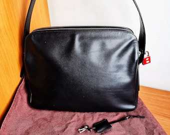 BALLY calf leather sling bag vintage shoulder safe pad lock black strap  Lucena cross