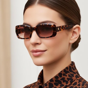 LAURA BIAGIOTTI occhiali da sole vintage quadrati tartaruga marrone oro rettangolare ovale montatura 742/s anni '90