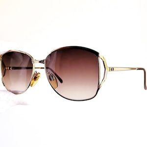 Occhiali da sole VALENTINO vintage oro marrone quadrati aviator V366 montatura rara Migos Rihanna 2Chainz Lady Gaga Kylie Kendall Jenner mod anni '90 y2k VLTN