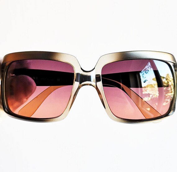 VERSACE Vintage Sunglasses Rare Gray Clear Square Oversized VERSACE Vintage Sunglasses Rare Gray Clear Square Oversized