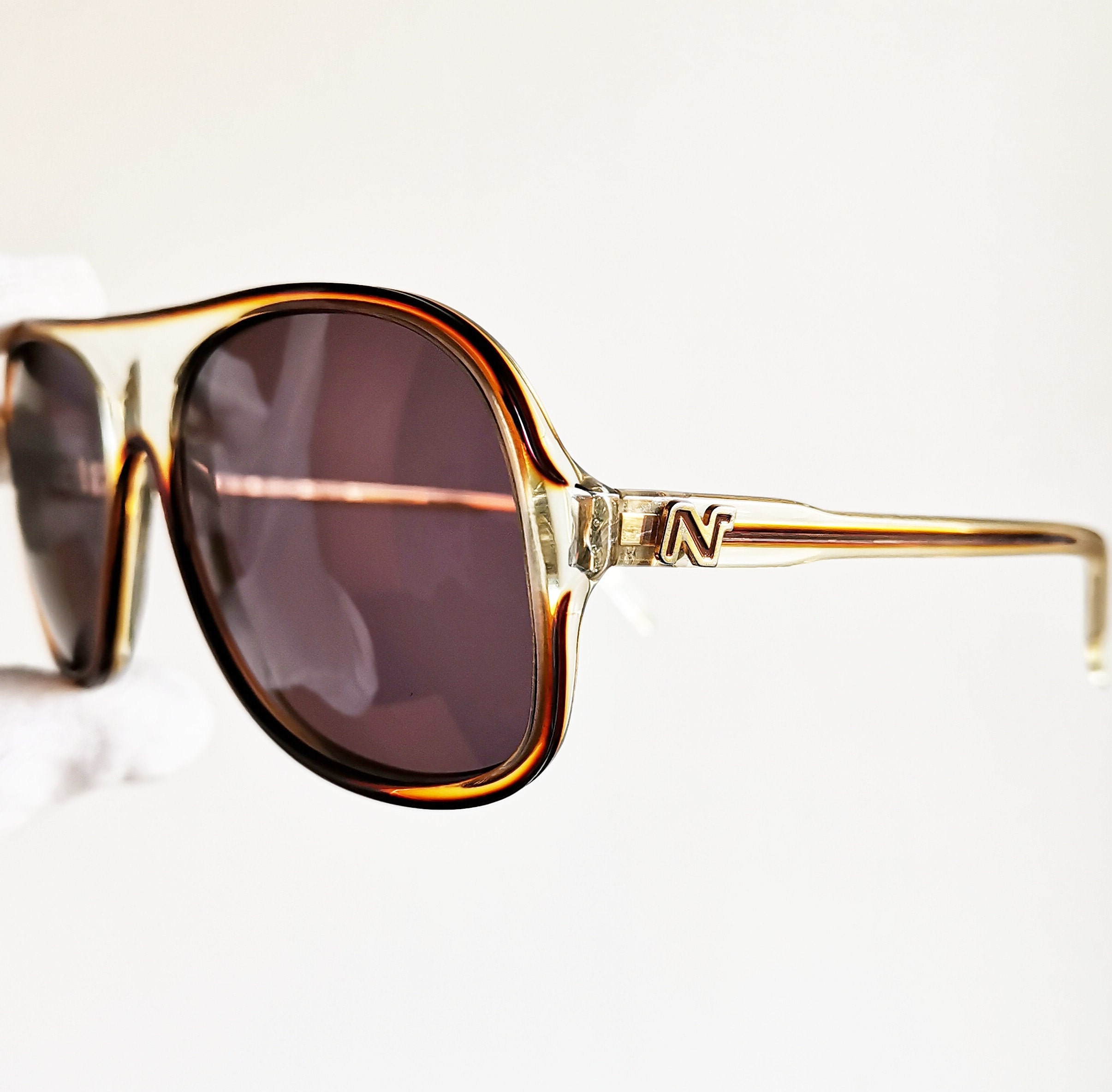 NINA RICCI Vintage Sunglasses Oversize Square Aviator Made  display picture 3