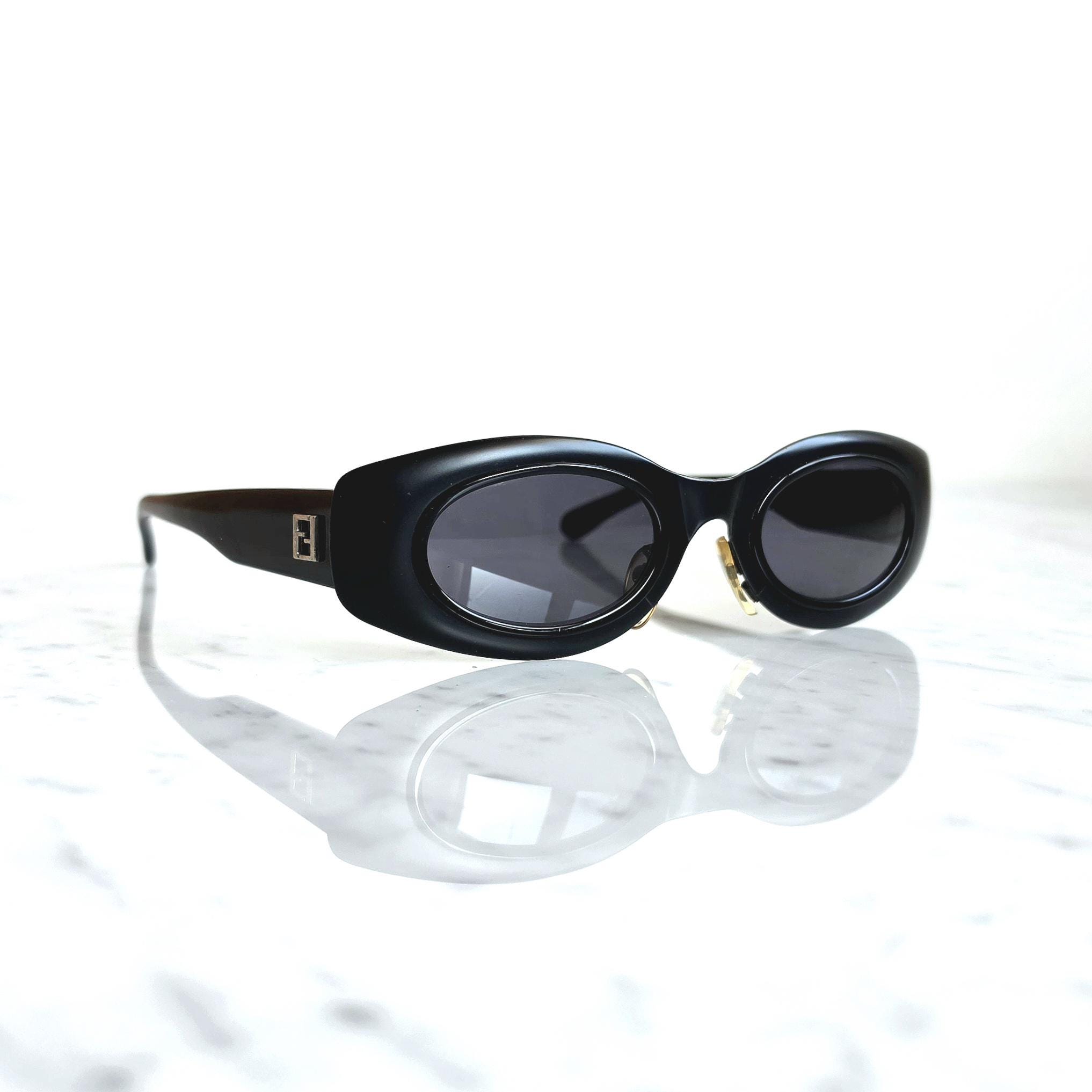 FENDI Vintage Sunglasses Oval Black 7136 Odd Space Age Frame 90s