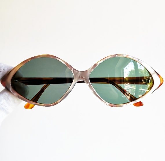 Oval oversize vintage Sunglasses rare big marble whit… Gem