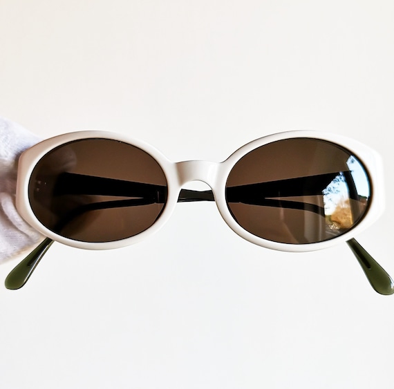Valentino vintage sunglasses oval black white OLIVER … - Gem display picture 3