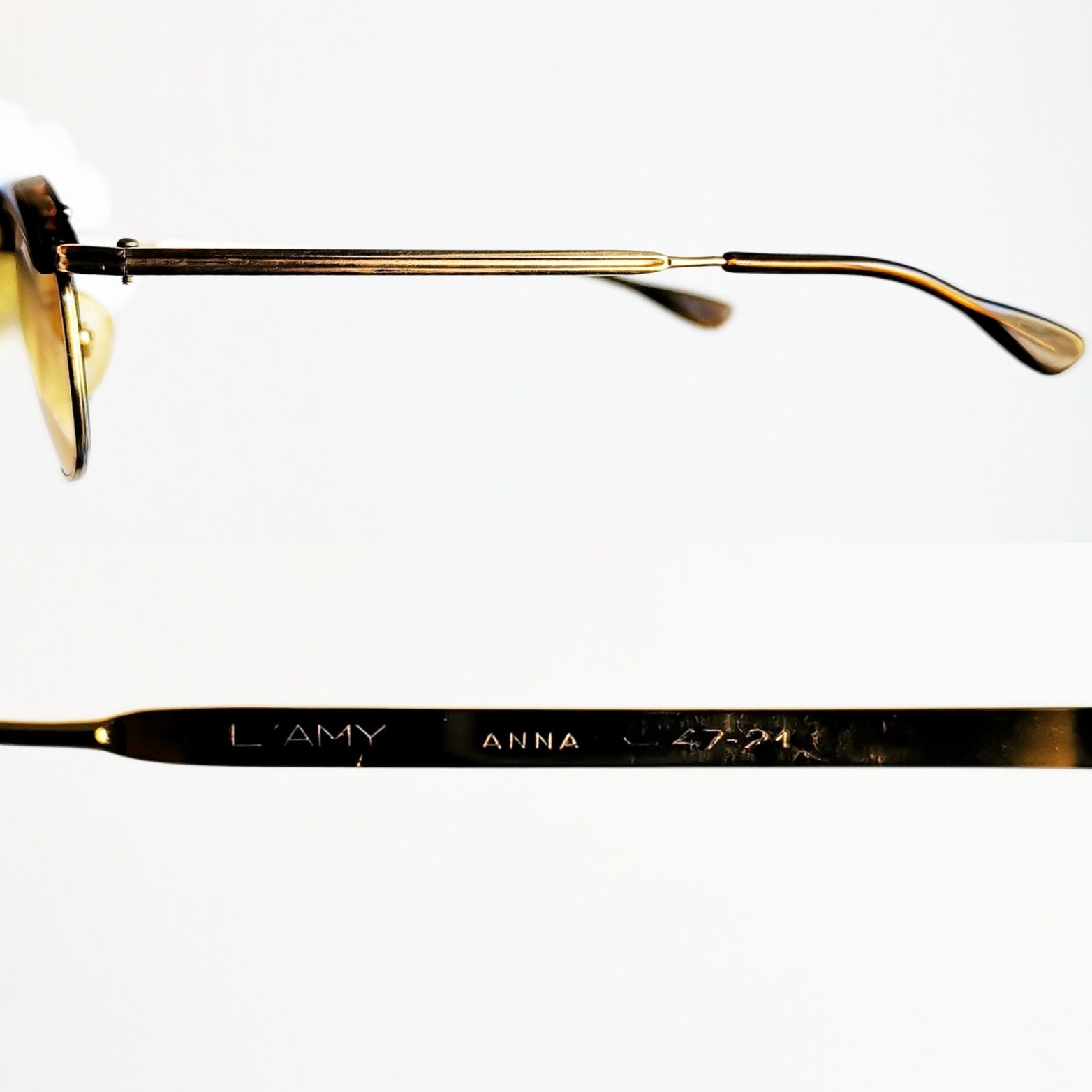 Small Oval Gold Sunglasses Vintage L