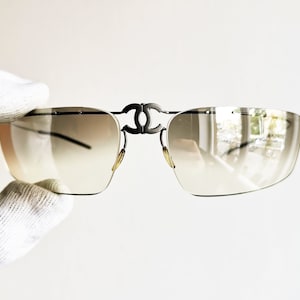 CHANEL Sunglasses Vintage Rare Oval Wrap Folding Rimless Clear