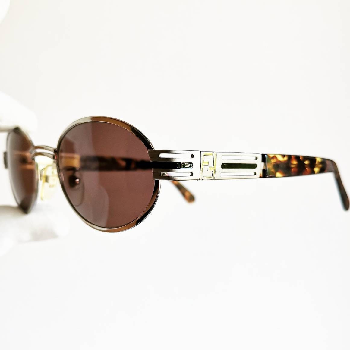 FENDI Vintage Sunglasses Oval Silver Tortoise Brown SL7076 Round