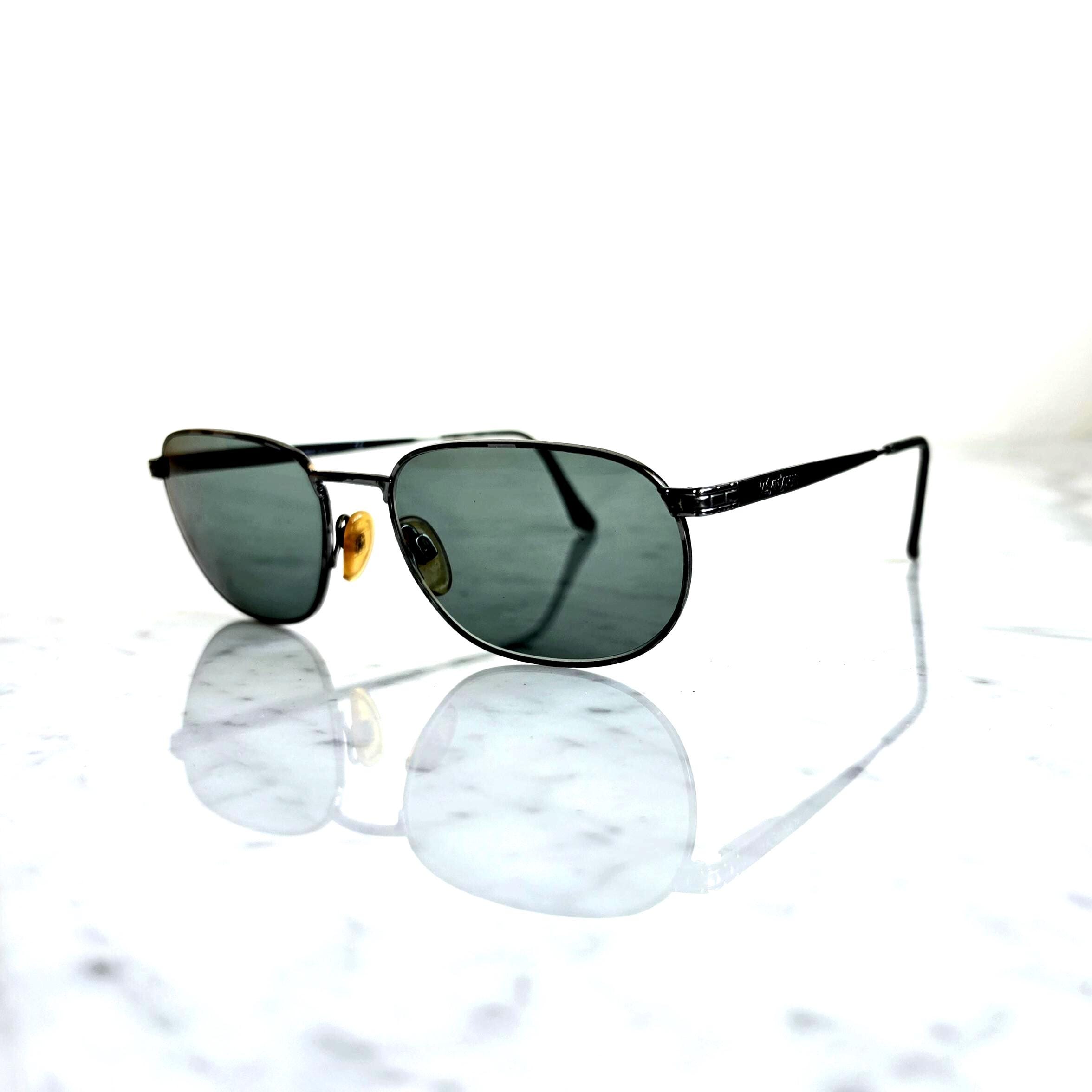 YVES SAINT LAURENT Vintage Sunglasses Silver Gunmetal Oval Aviator