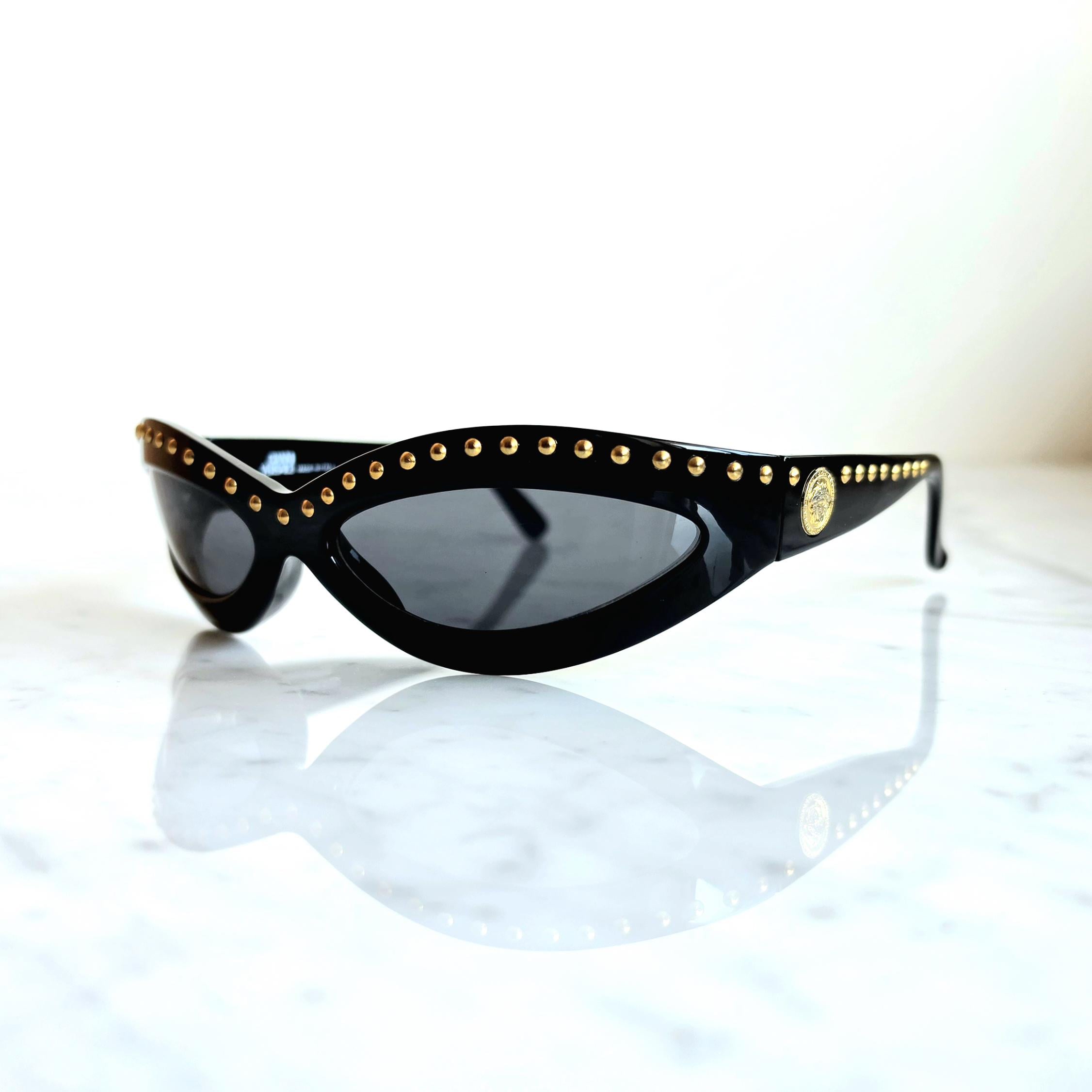 VERSACE Vintage Sunglasses Black Gold 440/M Oval Wrap Rivet Stud