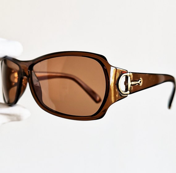 gucci wraparound sunglasses