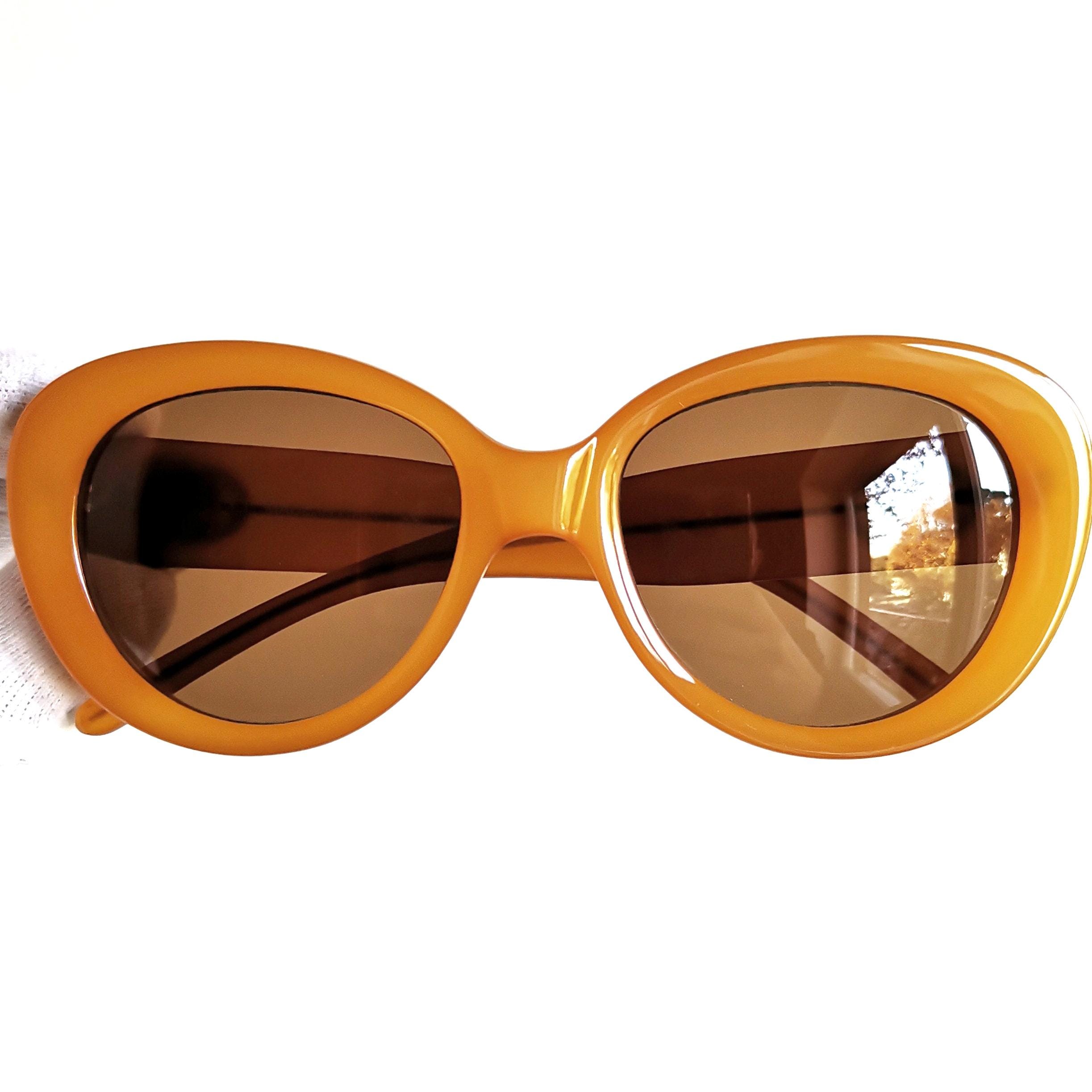 Sunglasses Gucci Gold in Plastic - 32719780