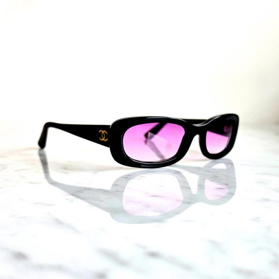 CHANEL Vintage Sunglasses Oval Black Gold CC Logo 5011 Frame 90s