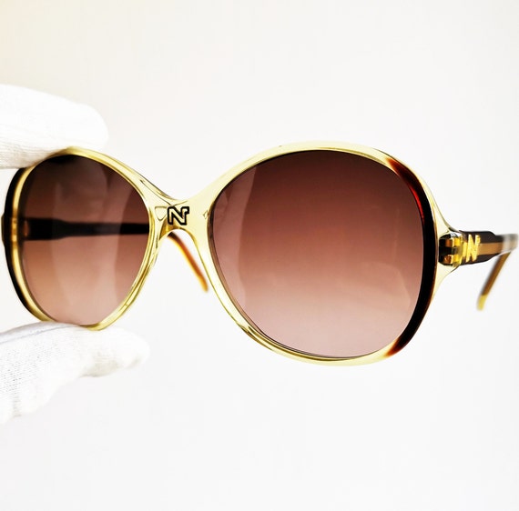 NINA RICCI Vintage Sunglasses Round Squared 153-052C Brown