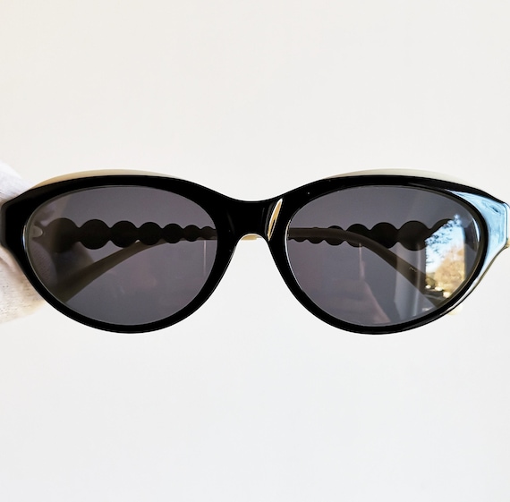 FENDI Vintage Sunglasses Rare Oval Frame off White Black Gold 