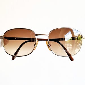 Occhiali da sole vintage BURBERRYS rari, quadrati ovali color oro tartaruga marrone di Safilo, montatura 1505 Migos, designer Rihanna Kylie Jenner, nuove lenti anni '80 e '90.