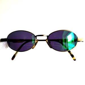 Occhiali da sole vintage LES COPAINS ovali in ottone effetto invecchiato oro tartaruga marrone anni '90 y2k 2Chainz Migos Rihanna Bella Hadid lenti verdi flash viola