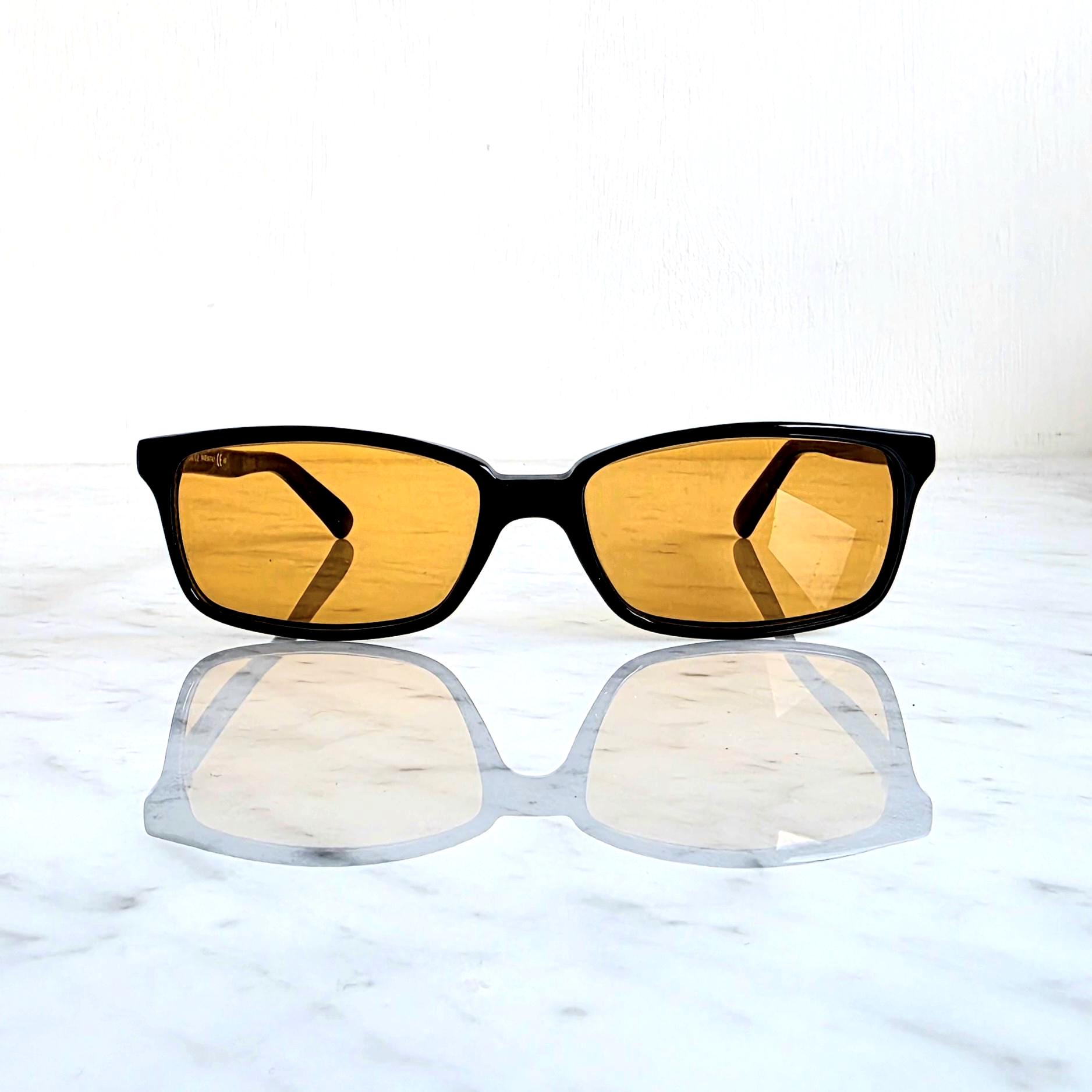GUCCI Vintage Sunglasses Rectangular Black Small GG1644 Frame