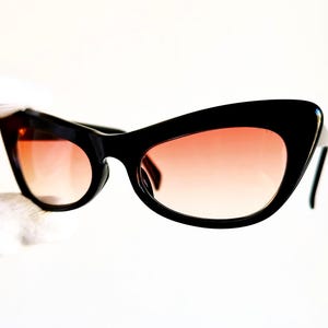 SAFILO vintage sunglasses cateye rockabilly black rare diva Lady Gaga Rihanna Madonna butterfly frame 50s 60s 70s New pink lens Cat woman