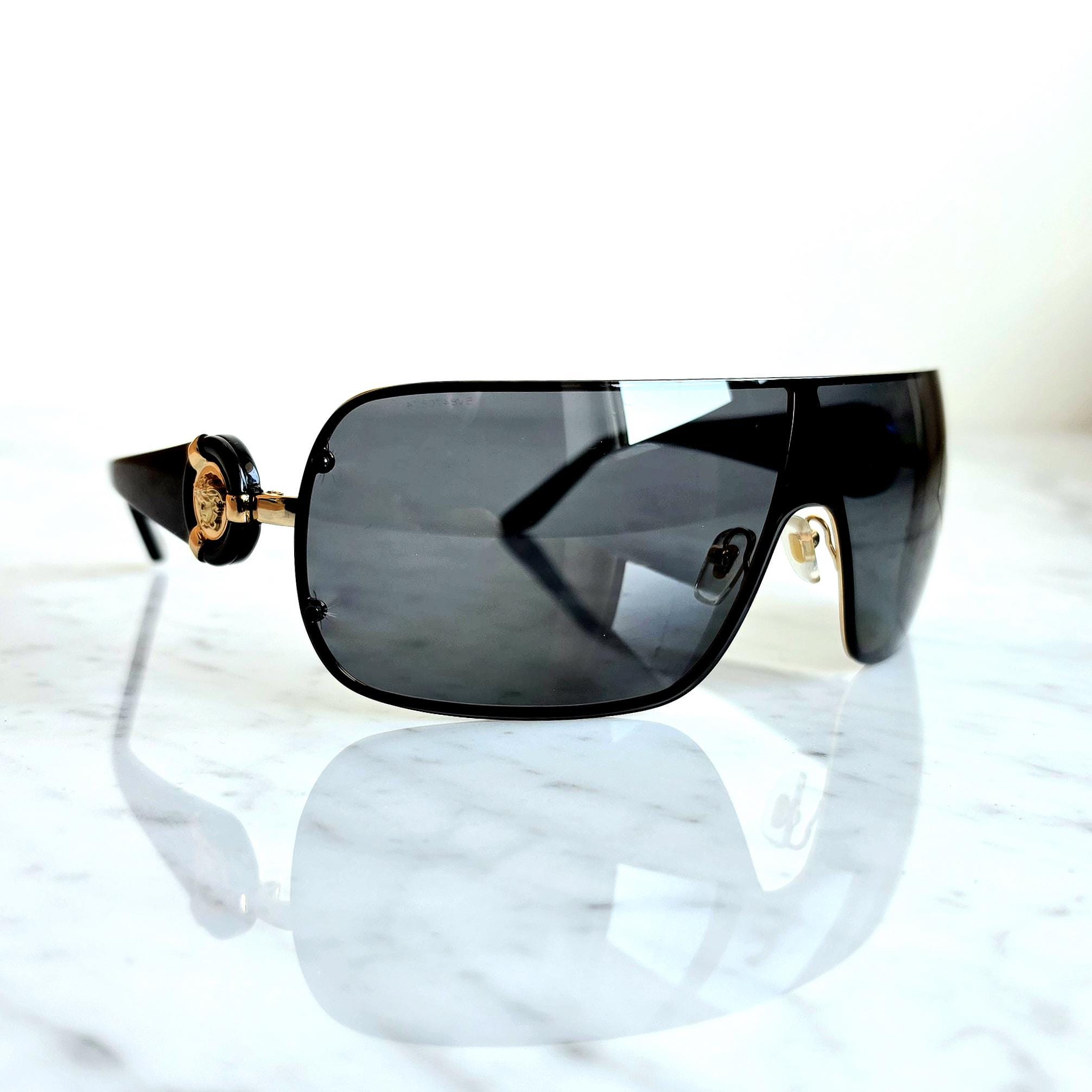 GIANI VERSACE sunglasses y2k メデューサ ブラック VERSACE Vintage Sunglasses Black Gold Medusa Aviator Polarized